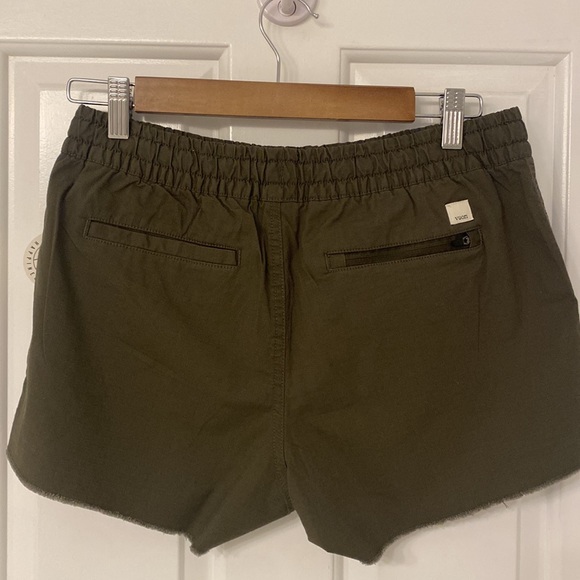 Women’s Vuori vintage, ripstop, short dark, oregano, size small - Picture 4 of 8